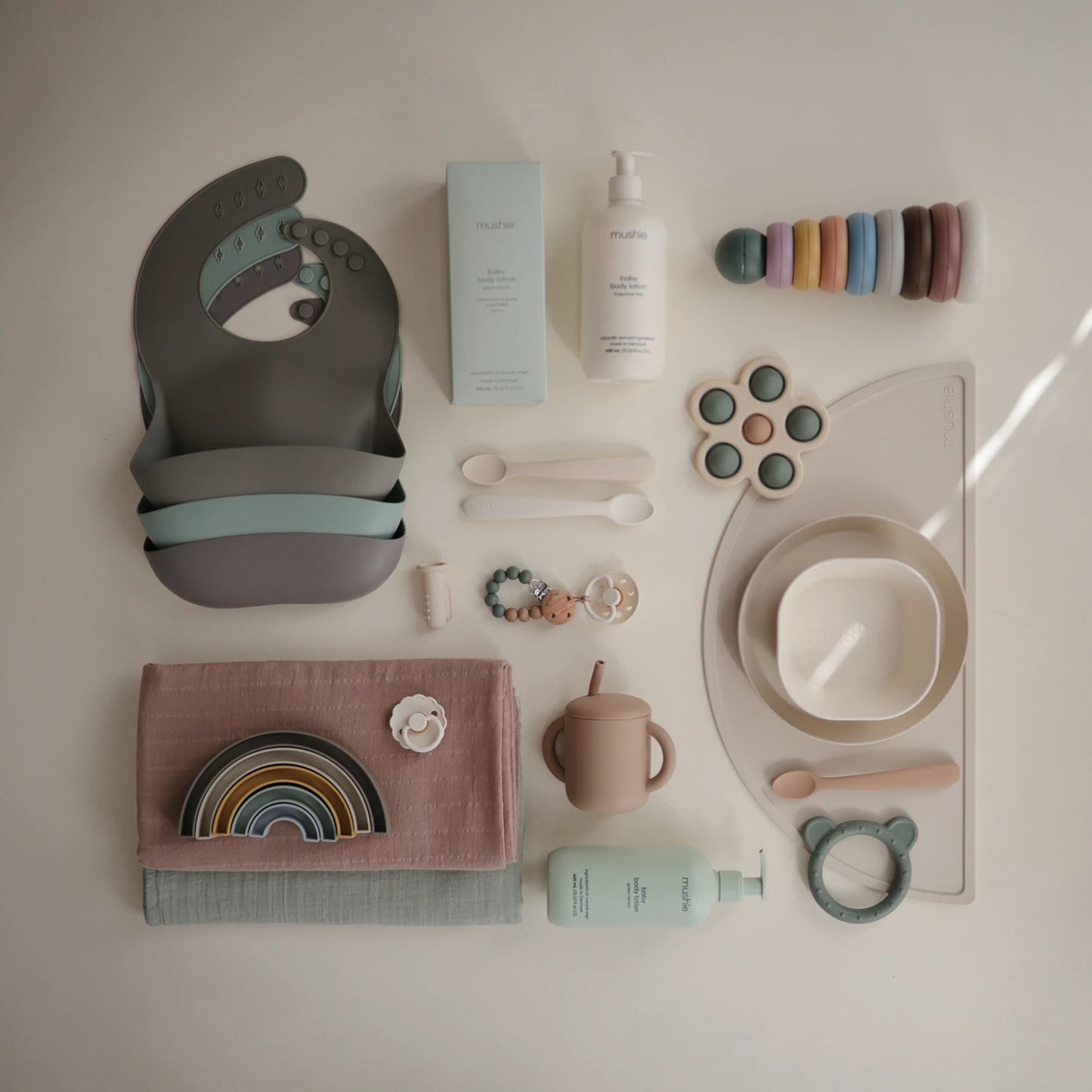 Silicone Bib (Silver Sage)