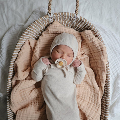 Ribbed Baby Bonnet (Ivory)