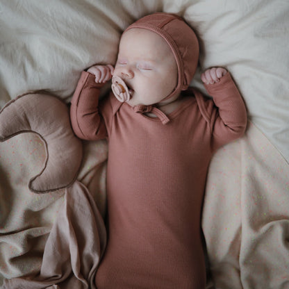 Ribbed Knotted Baby Gown (Cedar)