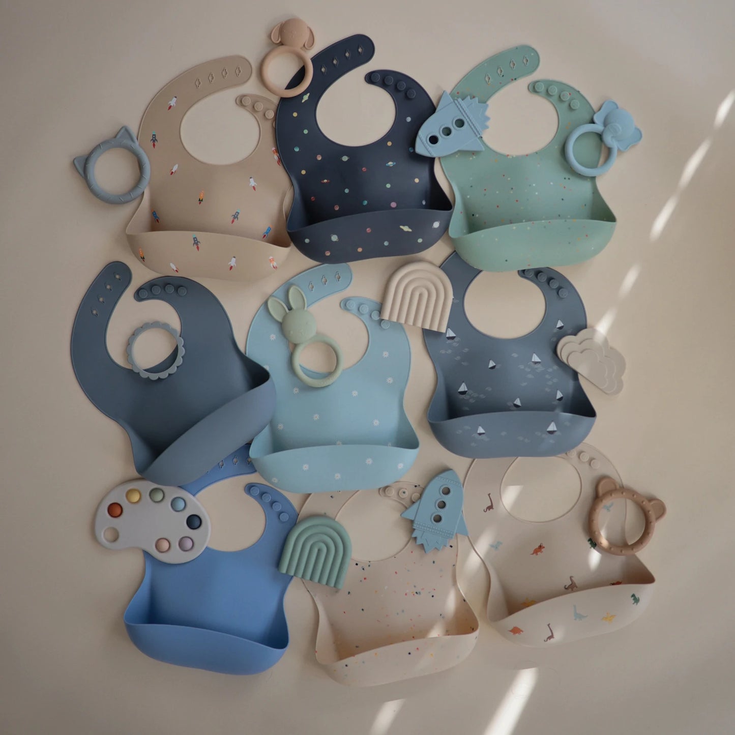 Silicone Bib (Rocket)