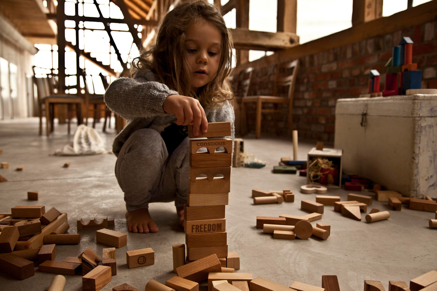 NATURAL BLOCKS IN TRAY - 30 PCS