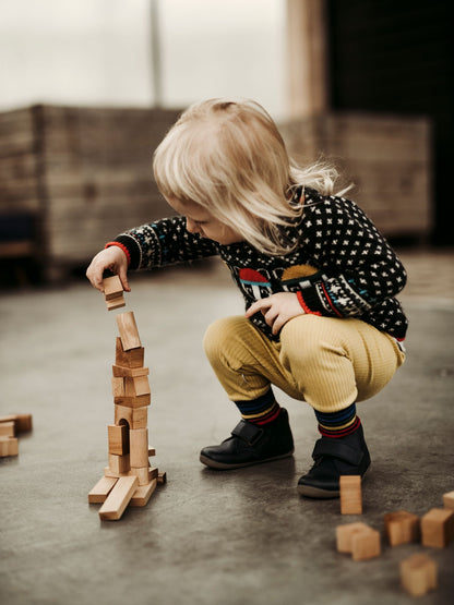 RAINBOW STACKING TOWER